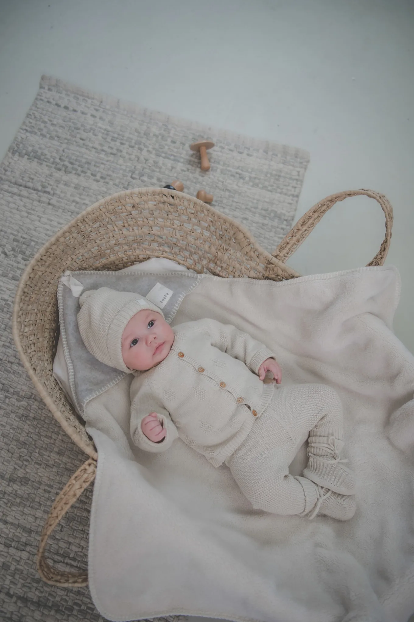 Baby Mutsje Nuts Warm White